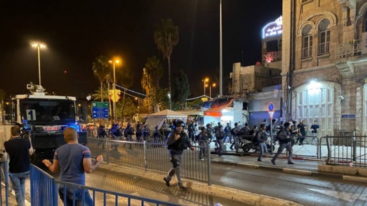 Doğu Kudüs'te Filistinlilere İsrail polisinin müdahalesi kaçıncı gününde ?