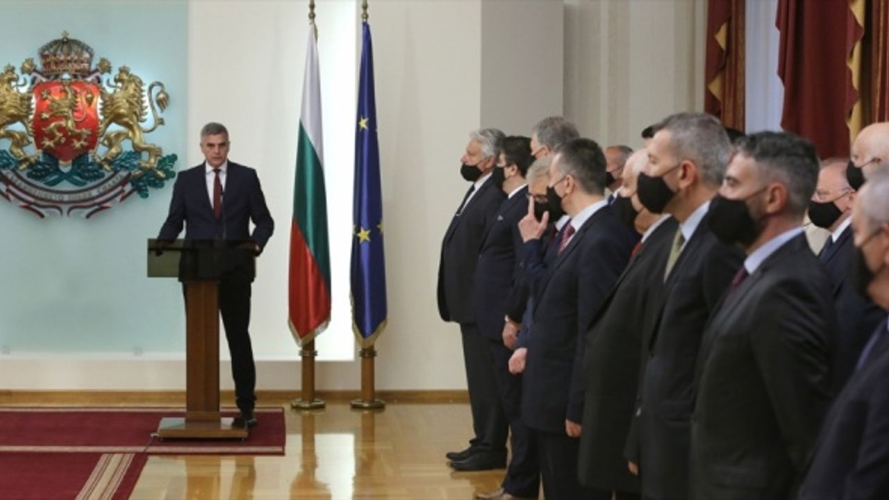 Cumhurbaşkanı Rumen Radev, Toplumumuz, otoriter ve rüşvetçi bir yönetim düzeninden çıkıyor