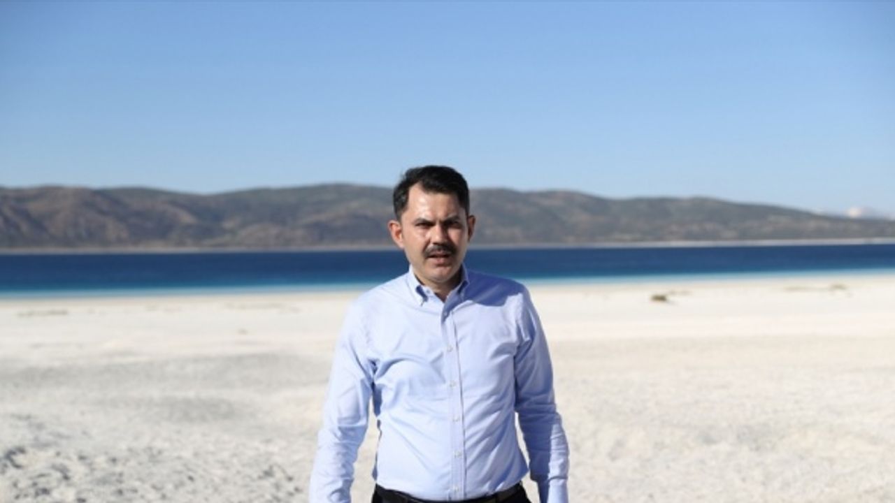 Salda Gölü'nde Çevre ve Şehircilik Bakanı Murat Kurum incelemeler yaptı