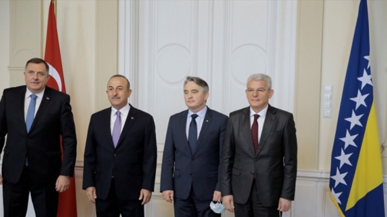 Dışişleri Bakanı Çavuşoğlu, Bosna Hersek Devlet Başkanlığı Konseyi üyeleri tarafından kabul edildi