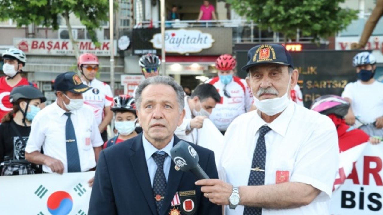 Kıbrıs Gazisi merhum Şükrü Tandoğan'ın anısına düzenlenen bisiklet turu ekibi Sakarya'ya ulaştı