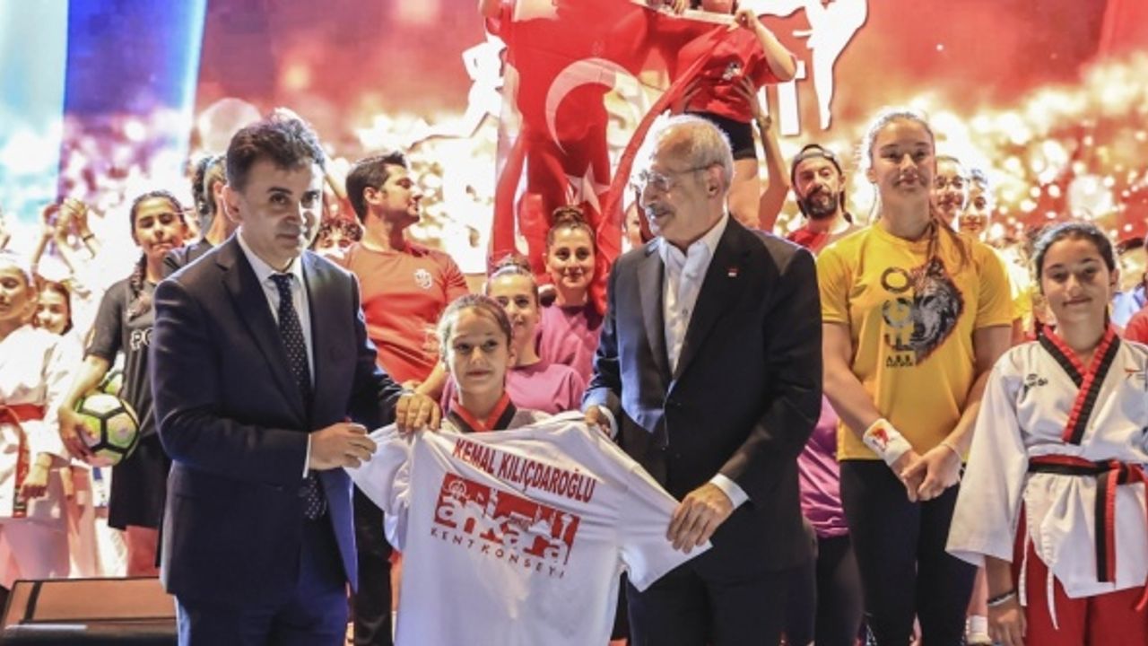 CHP Genel Başkanı Kılıçdaroğlu, Başkent Spor Zirvesi'ne katıldı: