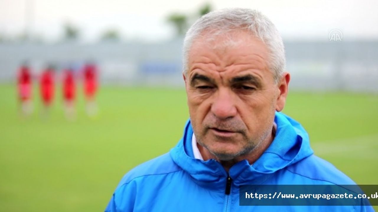 Avrupa maçlarına milli maç havasında çıkıyoruz, Sivasspor Teknik Direktörü Çalımbay konuştu