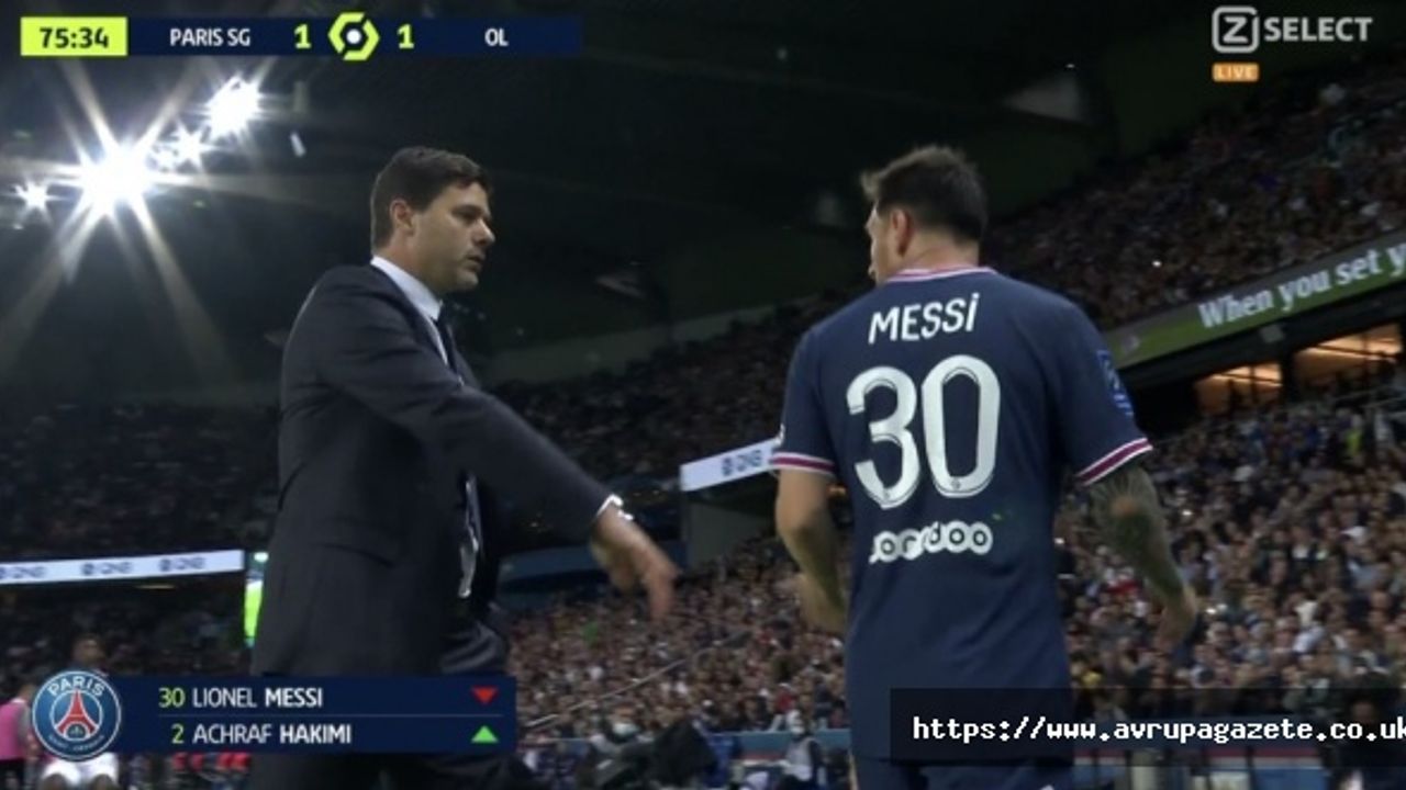 PSG'nin yıldız futbolcusu Lionel Messi, ilk kez kendi taraftarlarının önünde oynadı