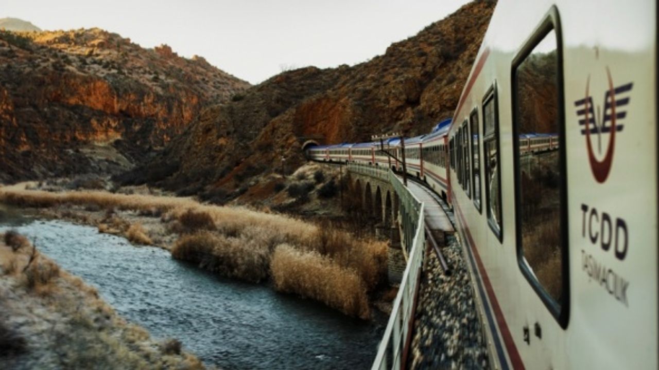 Ankara Kars hattındaki ilk Turistik Doğu Ekspresi yeniden seferlerine başlıyor