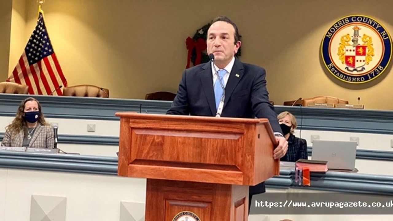 Türk asıllı Amerikan vatandaşı Tayfun Selen, ABD'nin ilk Türk Belediye Başkanı seçildi