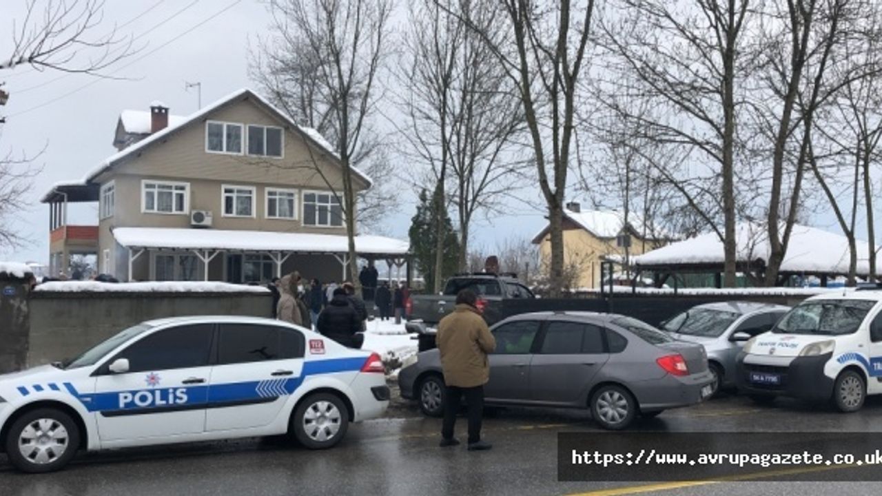 Video haber, Sakarya'da bir kişi evinde öldürüldü