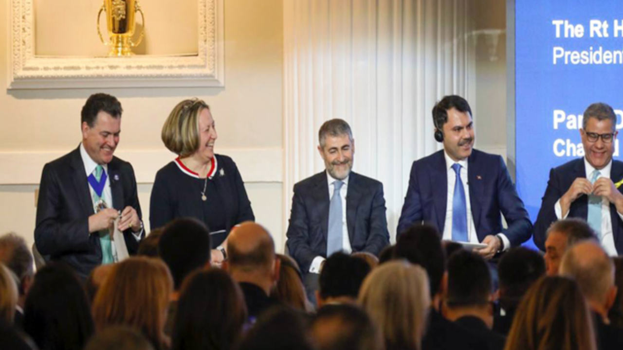 Birleşik Krallık Türkiye Yeşil Finansman Konferansı'nda Bakan Kurum konuştu