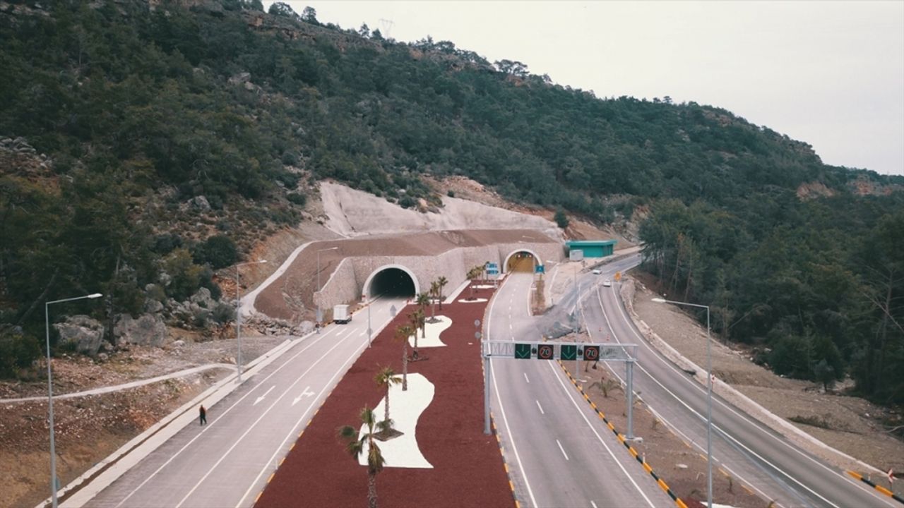 Phaselis Tüneli Antalya'nın ulaşımını rahatlatacak