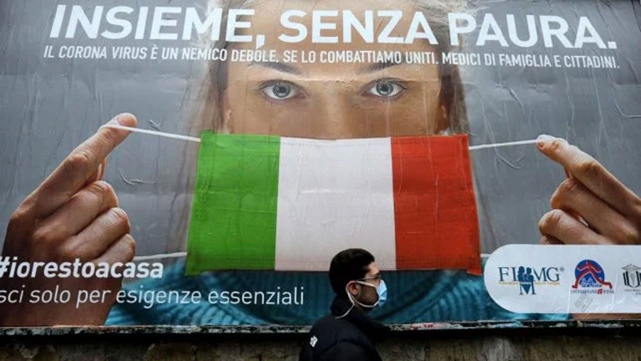 İtalya'da maske kullanma zorunluluğunda yeni karar
