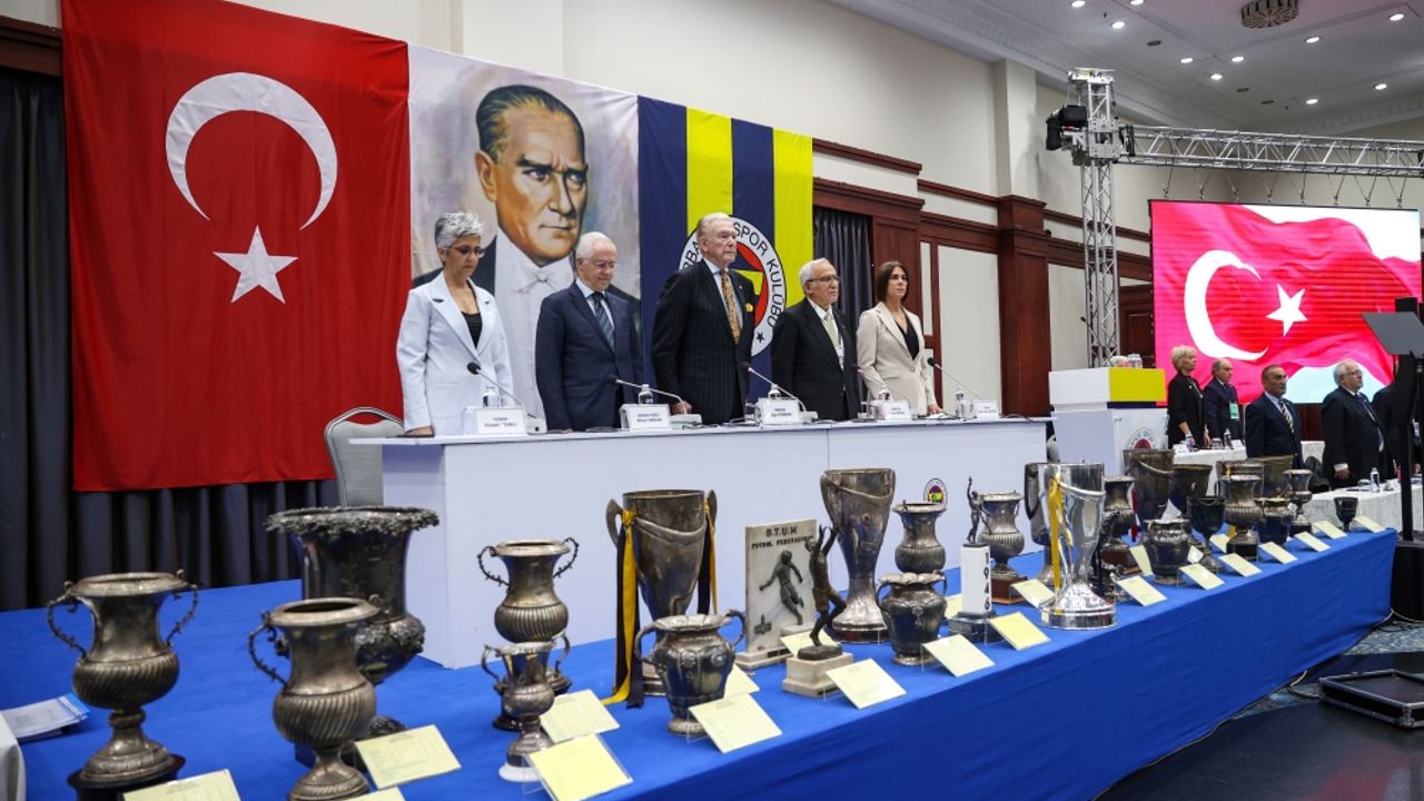 Uğur Dündar'dan Aziz Yıldırım ve 2010 2011 kupa açıklaması