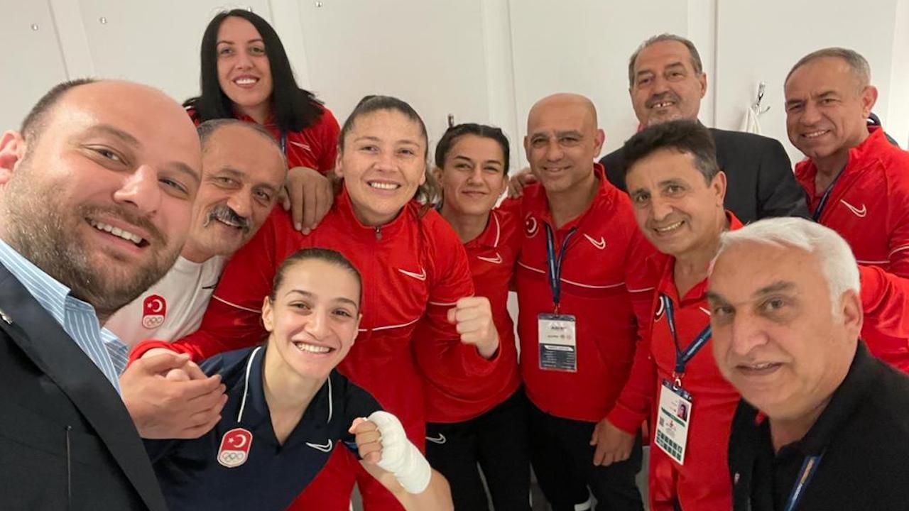 Dünya Kadınlar Boks Şampiyonasında Fenerbahçe gururu