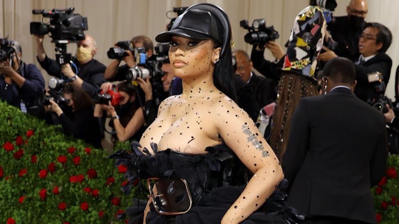 New York MET Gala'da ünlülerden Yaldızlı Çağ kostümleri