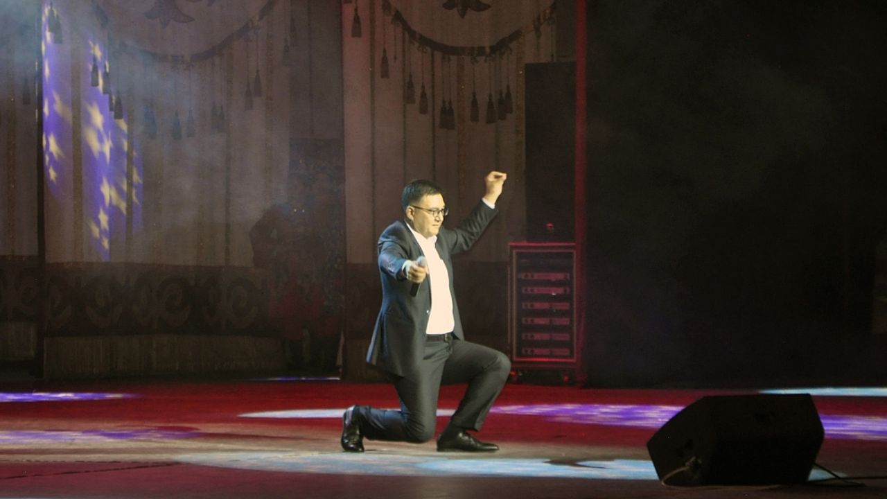 Türkçe şarkı yarışması Kırgızistan'da gerçekleşti