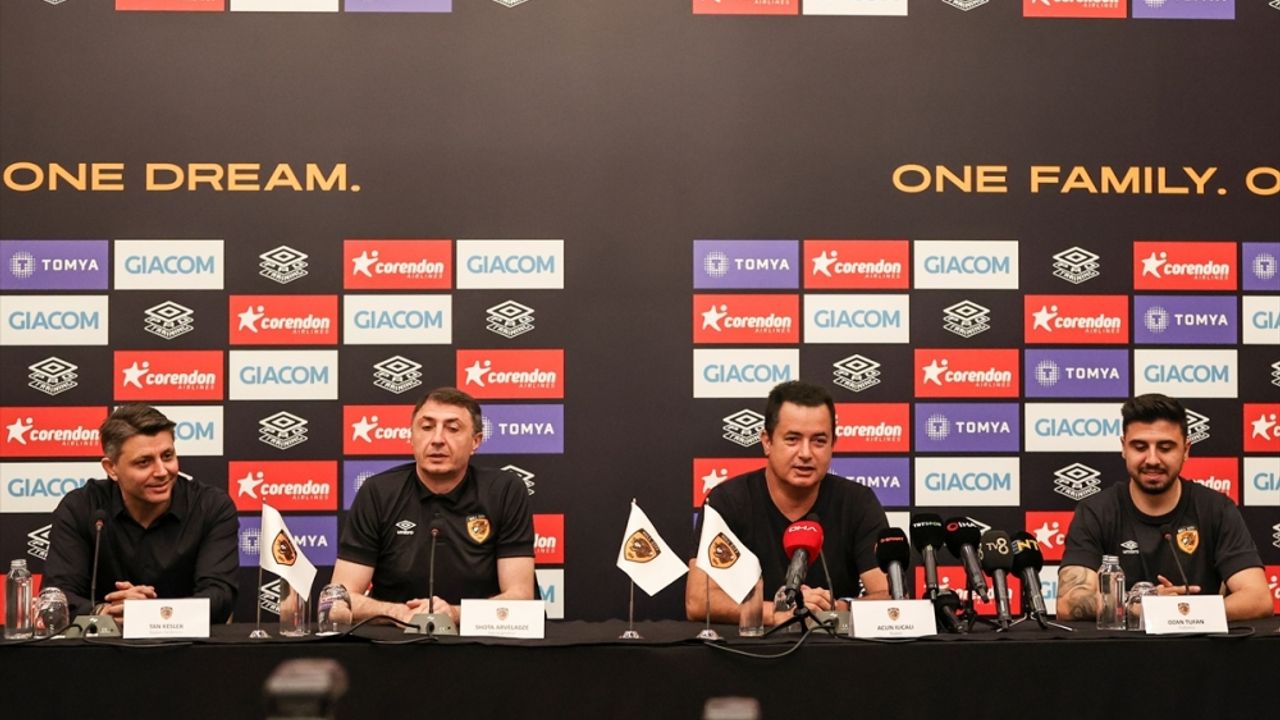 Fenerbahçe Hull City maçını Acun Ilıcalı, Ozan Tufan ve Şota Arveladze yorumladı