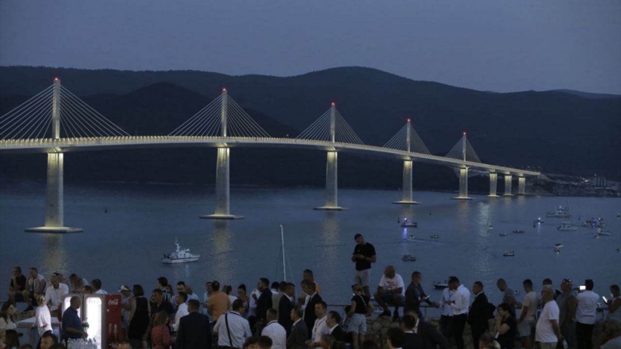 Hırvatistan'daki sorunlu Peljesac Köprüsü