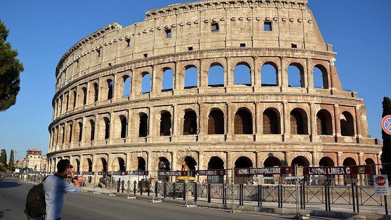 Roma İmparatoru Neron'un tiyatrosu