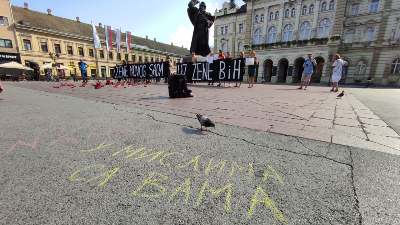 Hırvatistan ve Sırbistan'da "aile içi şiddete son" gösterileri düzenlendi