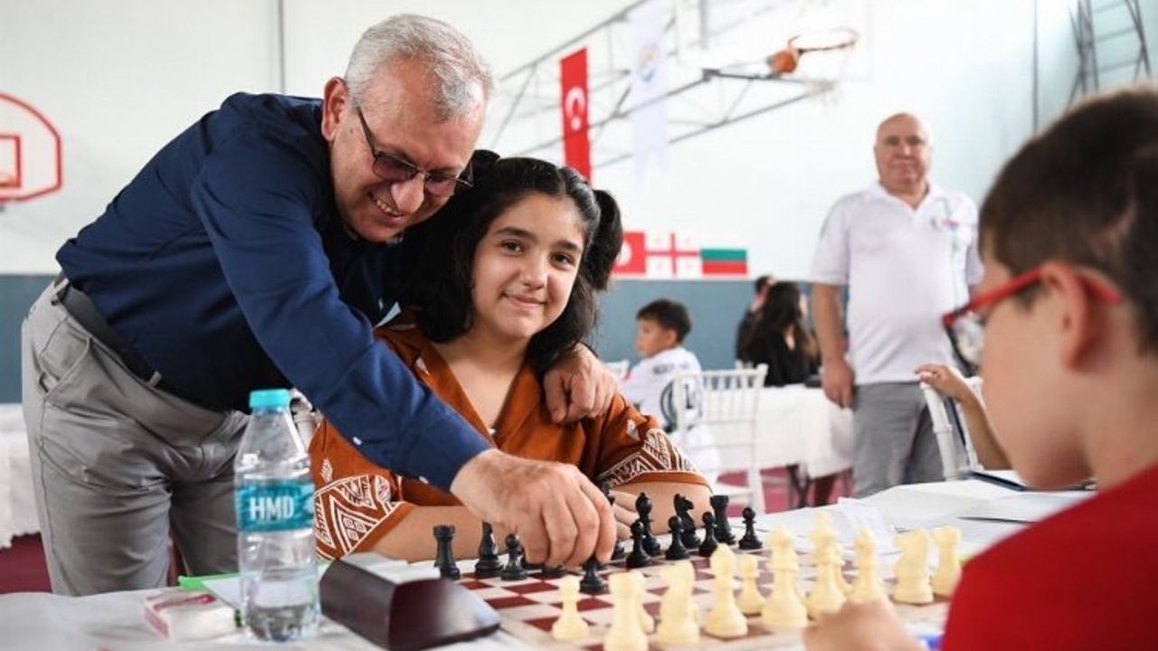Keşan'da 18. Uluslararası Açık Satranç Turnuvası başladı