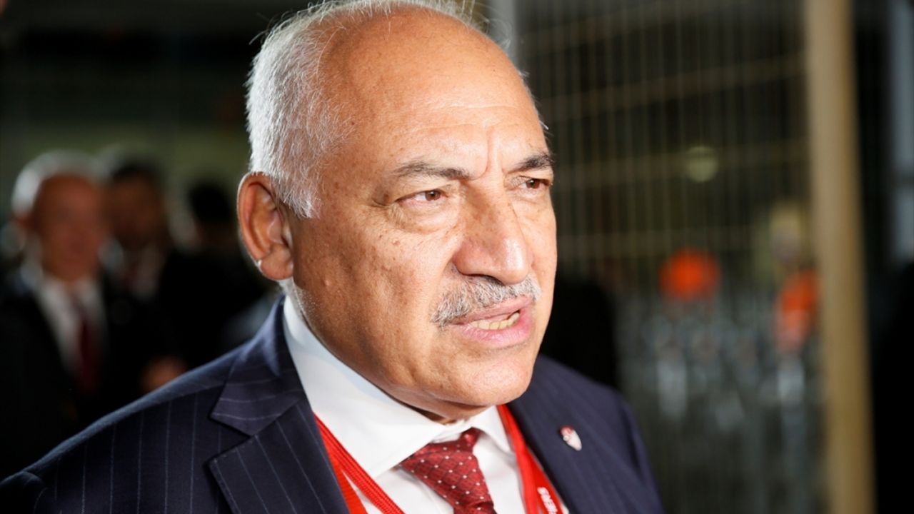 TFF Başkanı Büyükekşi, Türk halkından özür diliyoruz