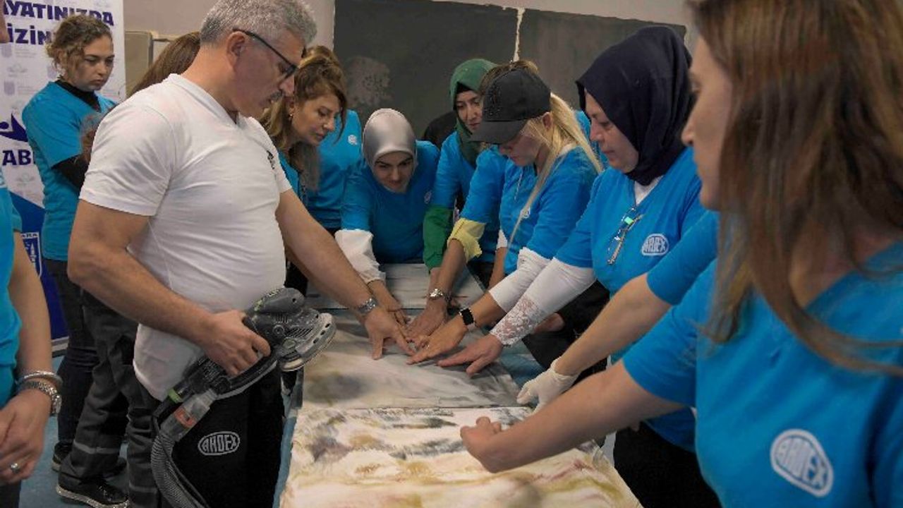 İnşaatları kadın ustalar yapacak