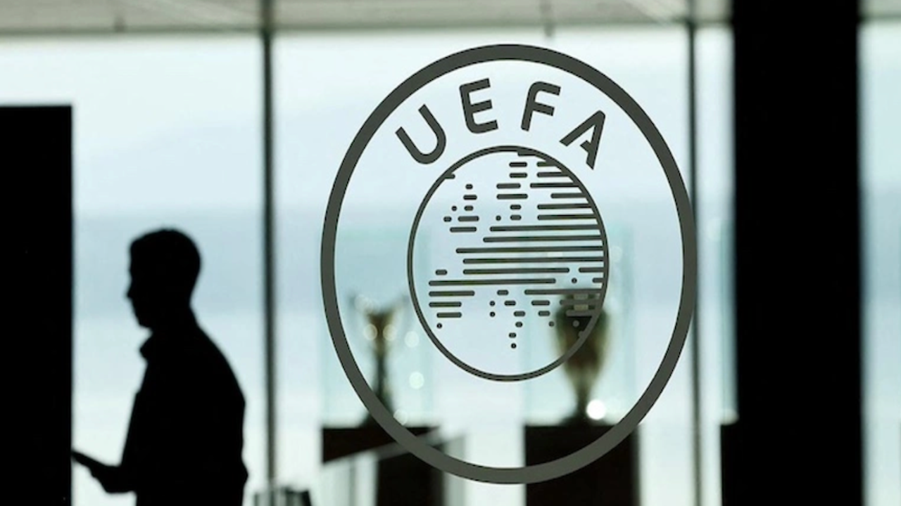 Brüksel'deki saldırıda ölenlere UEFA'dan saygı duruşu