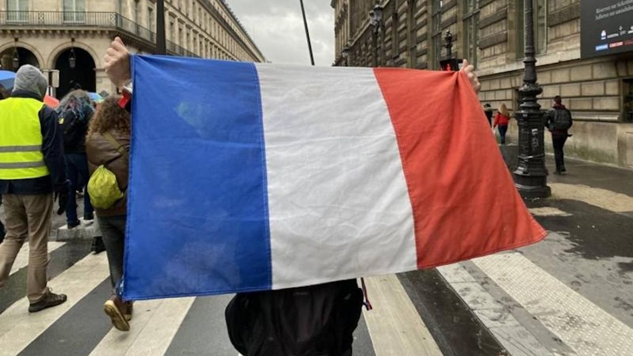 Fransa'da, İsrail'in Fransız Dışişleri mensubunu öldürmesine tepkiler sürüyor