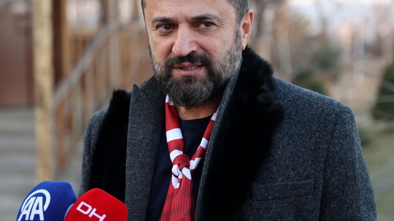 Sivasspor'un anlaşmaya vardığı teknik direktör Bülent Uygun: