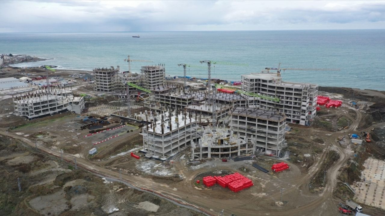 Trabzon Şehir Hastanesi inşaatı devam ediyor
