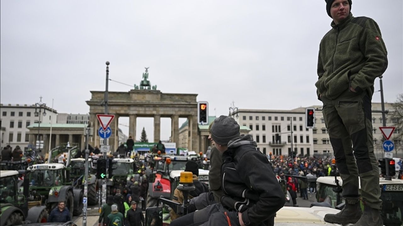 Almanya'da protesto ve grev dalgası yeni yılda büyüyor