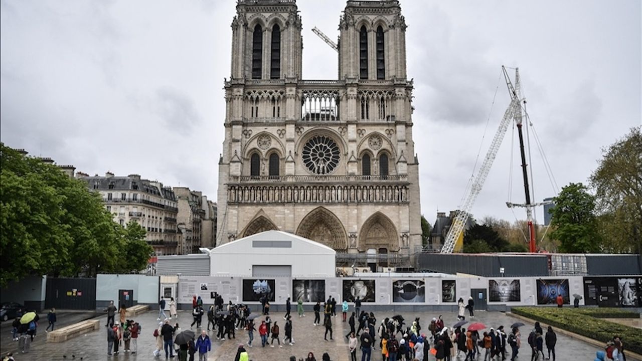 Fransa'da Notre Dame Katedrali ne zaman ziyarete açılacak