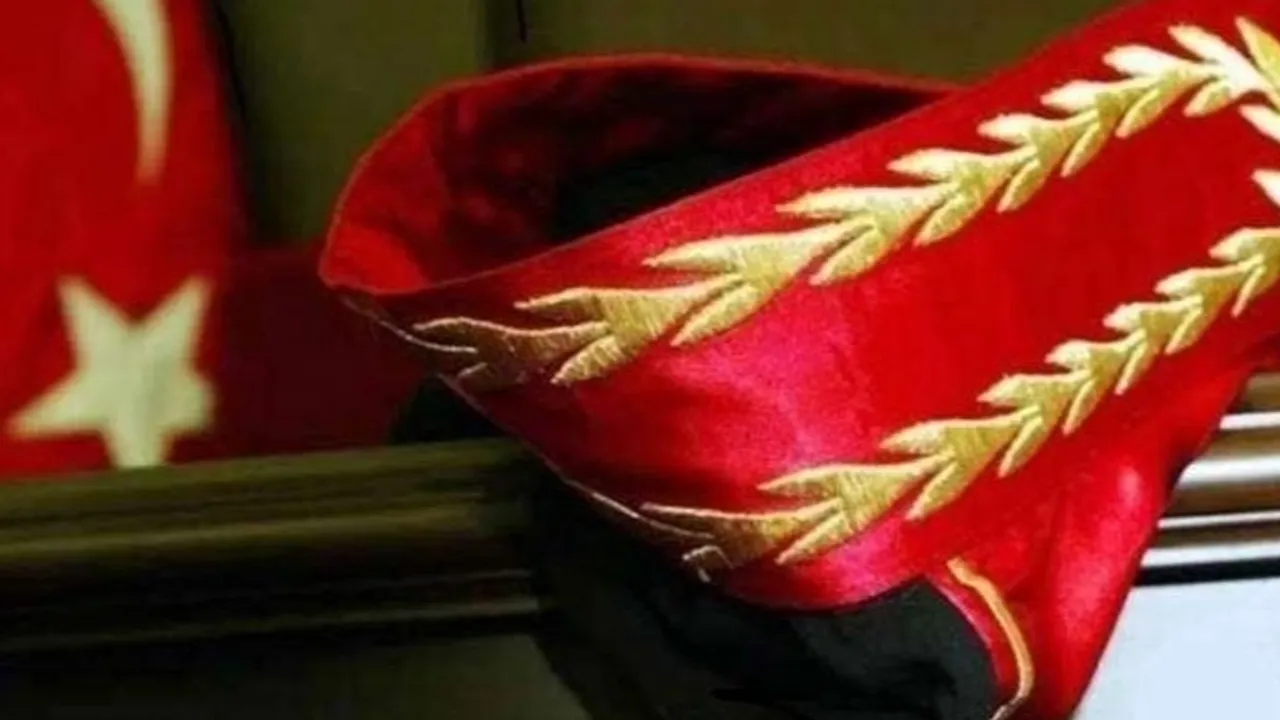 HSK'nın terfi listesi 'Resmi Gazete'de