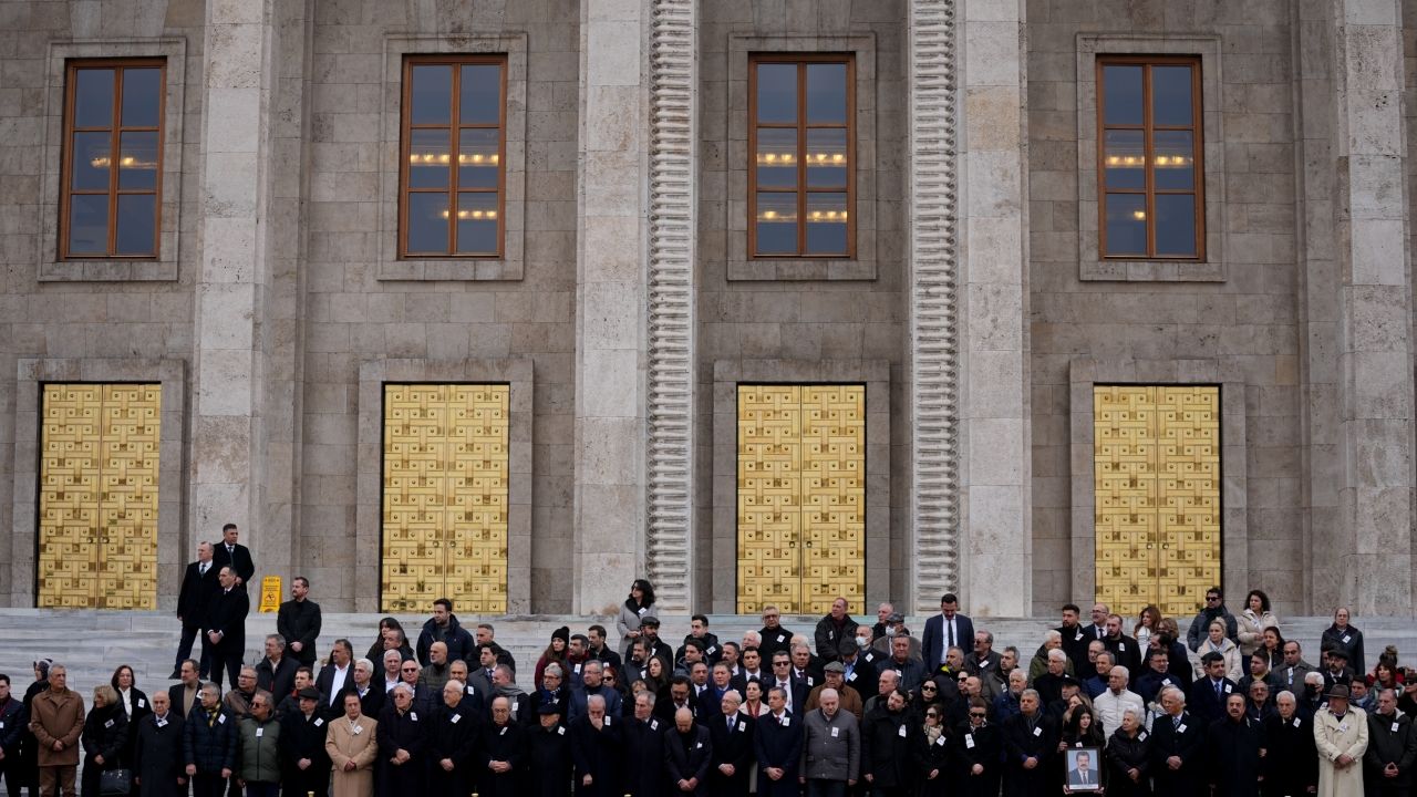 Eski CHP milletvekili Mustafa Doğan için Meclis'te cenaze töreni düzenlendi