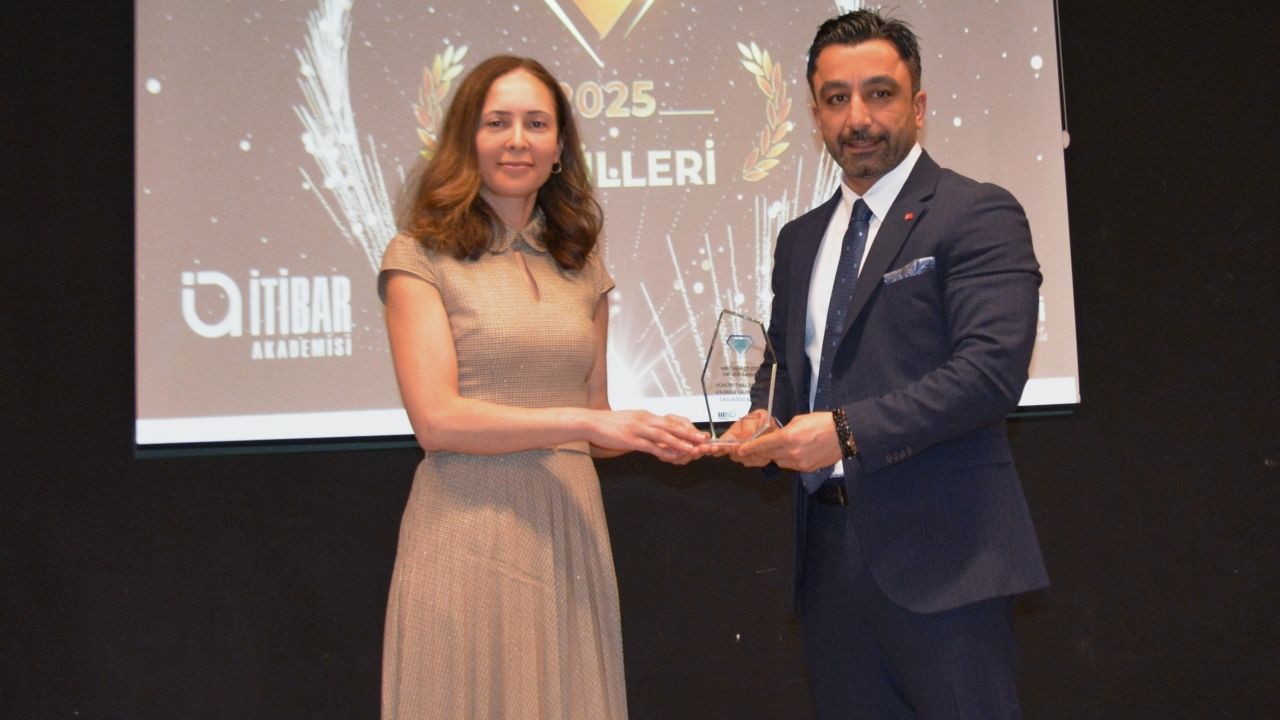 Aksa Doğalgaz, enerji sektörünün "En İtibarlı Markası" unvanına değer görüldü