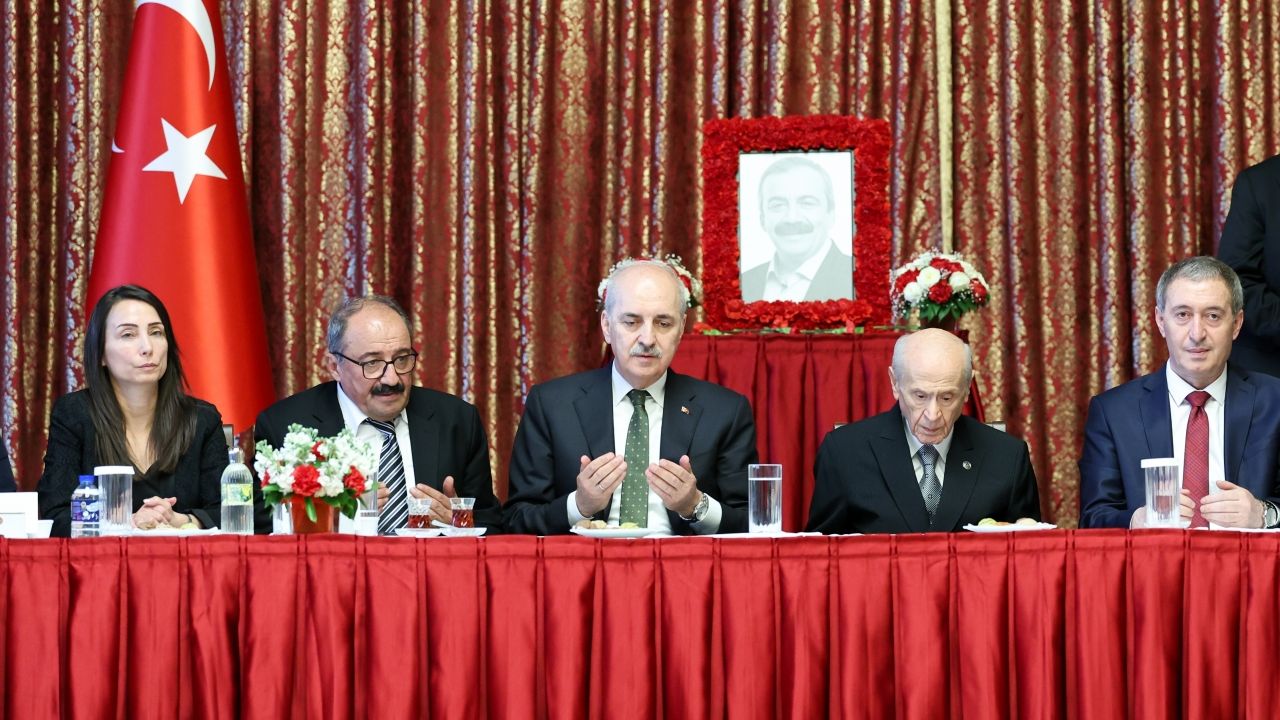 TBMM Başkanı Kurtulmuş, Sırrı Süreyya Önder için DEM Parti'ye Meclis'te taziye ziyaretinde bulundu:
