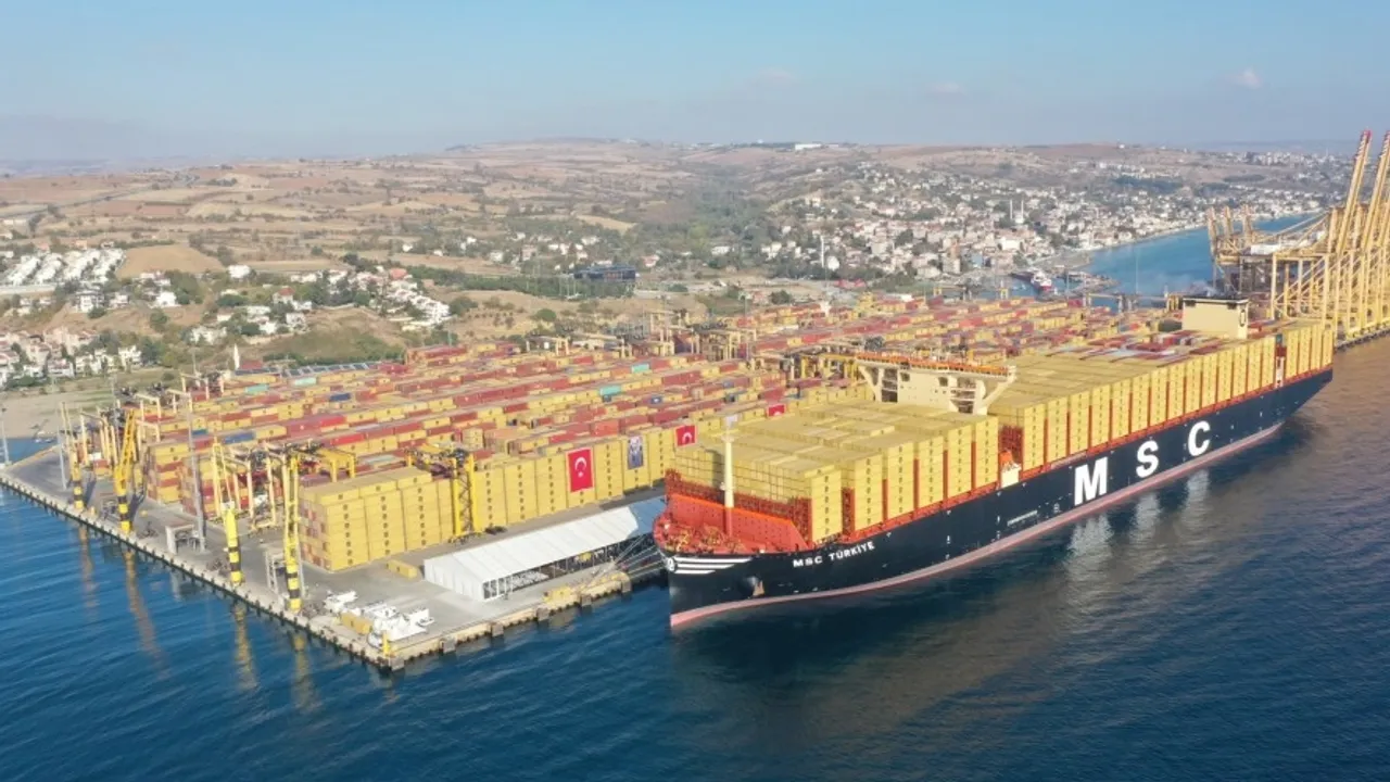 Aliağa Limanı listeye ilk defa girdi... Dünyanın 100 limanında Türk'ün sayısı 5 oldu