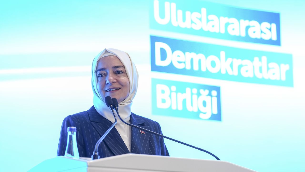 Uluslararası Demokratlar Birliği Kapasite Geliştirme ve Eğitim Çalıştayı devam ediyor