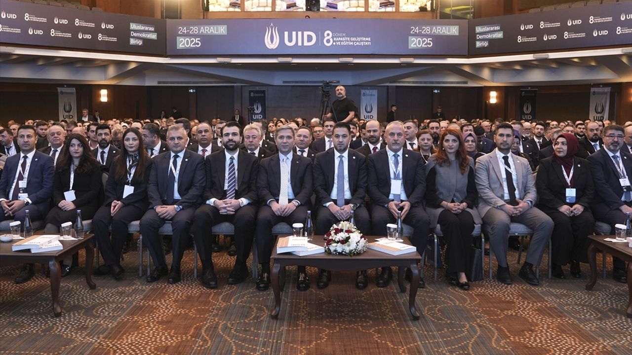 Uluslararası Demokratlar Birliği Kapasite Geliştirme ve Eğitim Çalıştayı düzenlendi