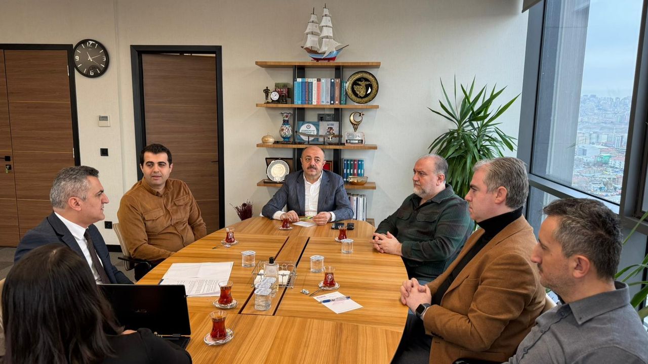 'Doktoralı Öğretmenler Koordinasyon Ekibi', Eğitim-Bir-Sen Genel Merkezi'ni ziyaret etti