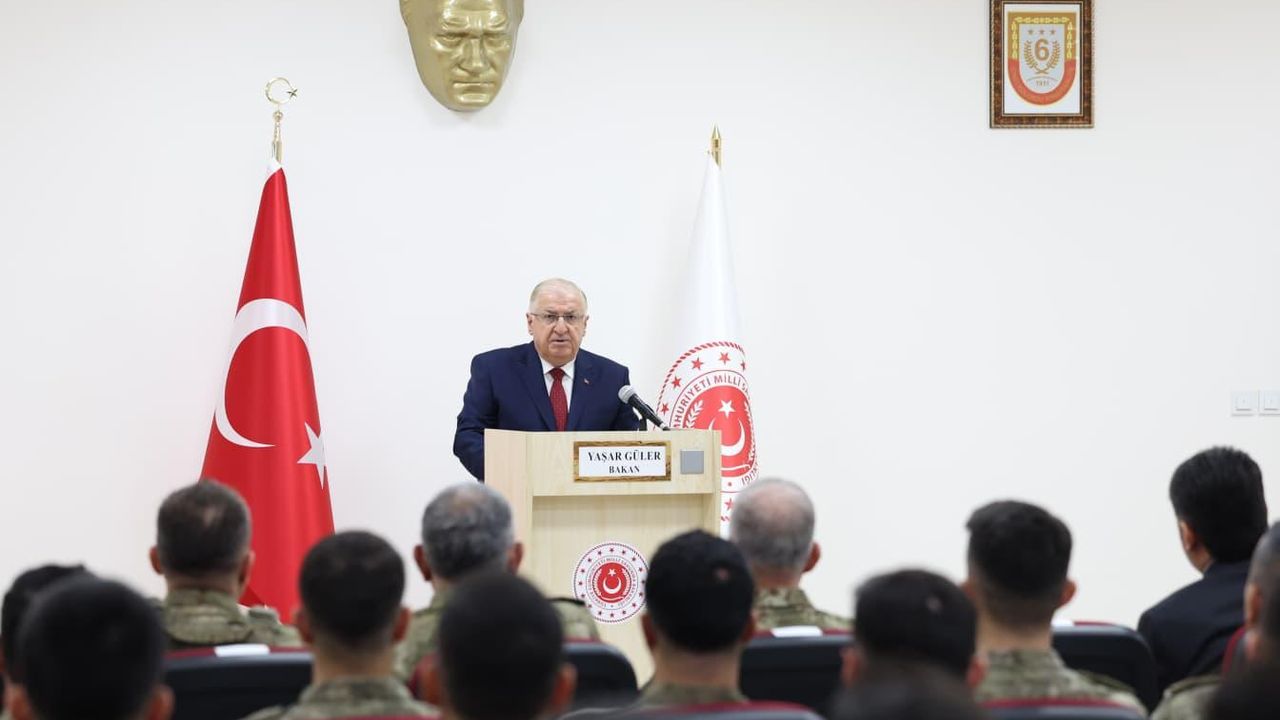 Bakan Güler, Kilis'te birlikleri denetledi (2)