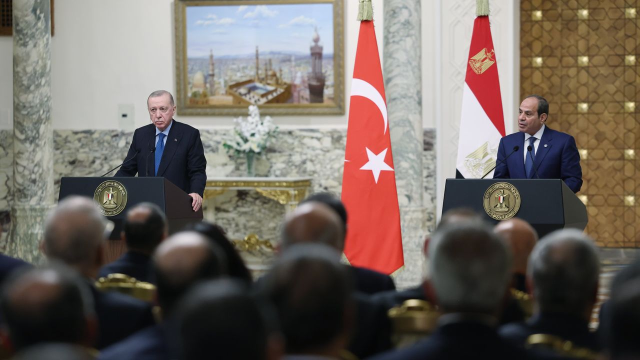 Cumhurbaşkanı Erdoğan: Mısır, Türkiye'nin Afrika'daki en büyük ticaret ortağı olmayı sürdürüyor