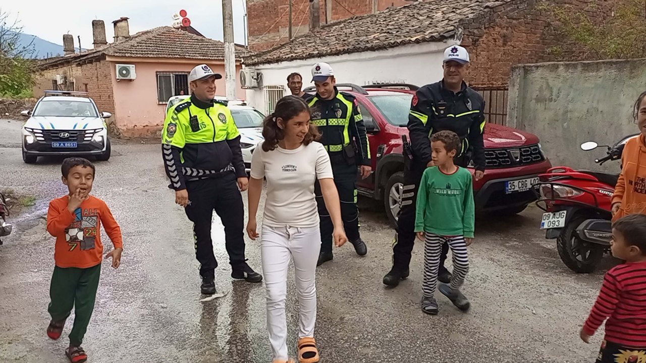 Polisten engelli Atike'ye sürpriz doğum günü