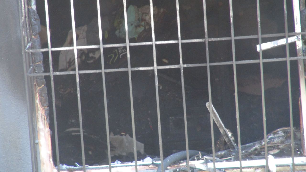 Kilis'te ev yangını; 4 kişi dumandan etkilendi