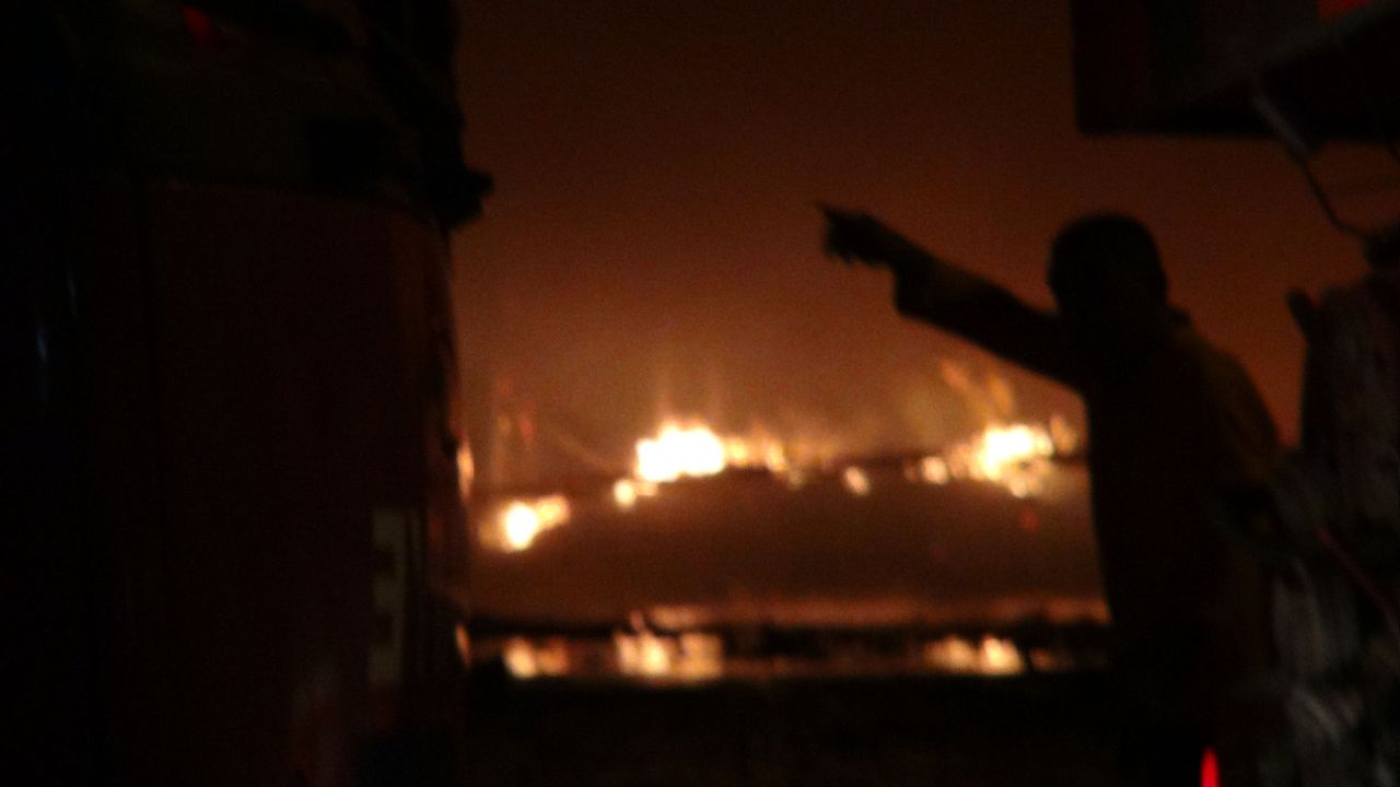Kilis'te fabrikada çıkan yangın kontrol altına alındı