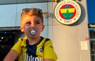 Forması çıkartılmaya çalışılan minik Fenerbahçeli taraftar, Kadıköy'de