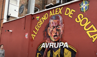 Londra’da Fenerbahçe’nin efsanesi Alex De Souza resmini Restaurant duvarına yaptırdı