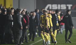 İstanbulspor Trabzonspor maçında sahadan çekildi