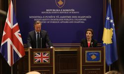 İngiltere Kosova'nın bağımsızlığını destekliyor