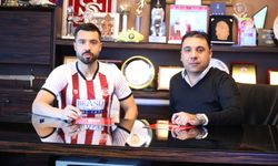 Sivasspor, İbrahim Akdağ'ı transfer etti