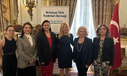 Londra büyükelçilik konutunda Dünya Kadınlar Günü kutlandı